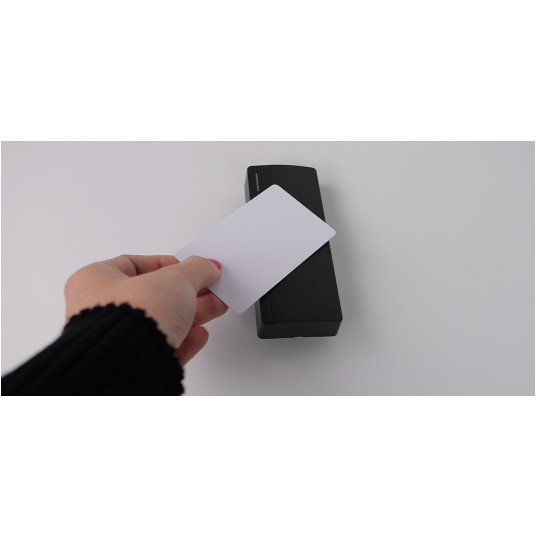 Czytnik kart RFID z kontrolą dostępu odporny na wodę IP66 SecureEntry-CR20LF